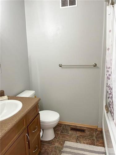 360 Ivens Street, Virden, MB - Indoor Photo Showing Bathroom