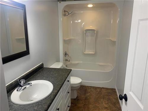 112 Lansdowne Street N, Souris, MB - Indoor Photo Showing Bathroom