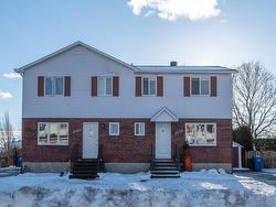 3770 Crois. Oscar  Brossard, QC J4Y 2J8