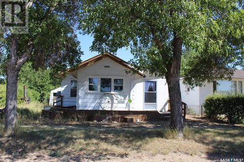 310 1St Street W, Climax, SK - Outdoor