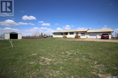 223 2Nd Street W, Climax, SK - Outdoor