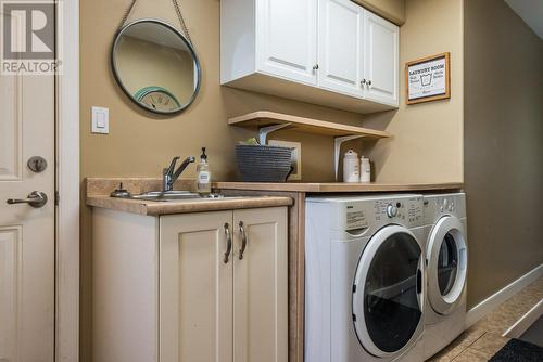 3802 Cypress Hills Drive, Osoyoos, BC - Indoor Photo Showing Laundry Room