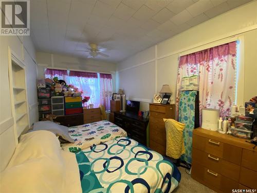 205 B 3Rd Avenue E, Kindersley, SK - Indoor Photo Showing Bedroom