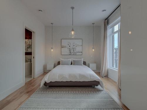 Chambre Ã  coucher principale - 303-2205 Place Des Tilleuls, Saint-Bruno-De-Montarville, QC - Indoor Photo Showing Bedroom