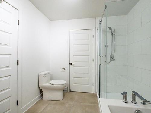 Bathroom - 200-145 Rue Salaberry, Salaberry-De-Valleyfield, QC - Indoor Photo Showing Bathroom