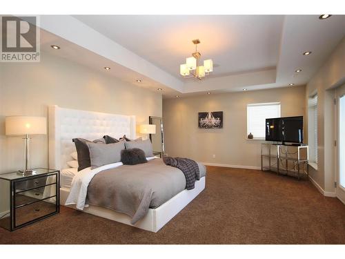 367 Trumpeter Court, Kelowna, BC - Indoor Photo Showing Bedroom