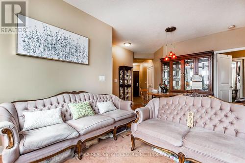 #509 -80 Absolute Ave, Mississauga, ON - Indoor Photo Showing Living Room