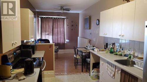 33 Colborne Street, Kawartha Lakes, ON - Indoor Photo Showing Kitchen