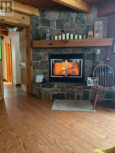 2520 The Ridge Rd, Marmora And Lake, ON - Indoor Photo Showing Living Room With Fireplace