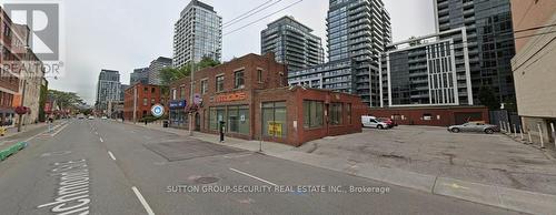 E - 381 Richmond Street E, Toronto, ON 