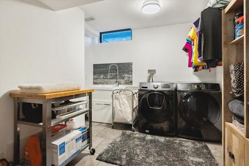 137 New Lakeshore Road, Port Dover, ON - Indoor Photo Showing Laundry Room