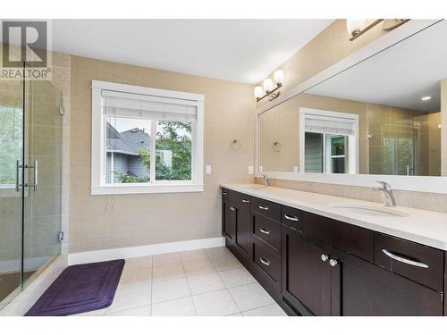 5162 Chute Lake Crescent, Kelowna, BC - Indoor Photo Showing Bathroom