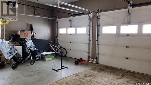 408 5Th Street E, Wilkie, SK - Indoor Photo Showing Garage