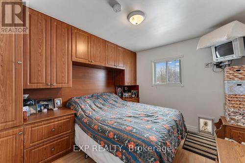 4402 Baseline Road, Georgina, ON - Indoor Photo Showing Bedroom