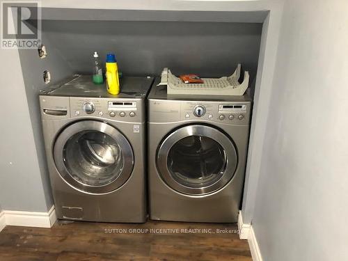 152 Puget St, Barrie, ON - Indoor Photo Showing Laundry Room