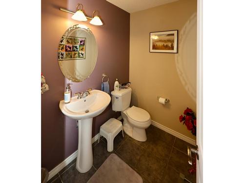 1508 Poplar Street, Golden, BC - Indoor Photo Showing Bathroom