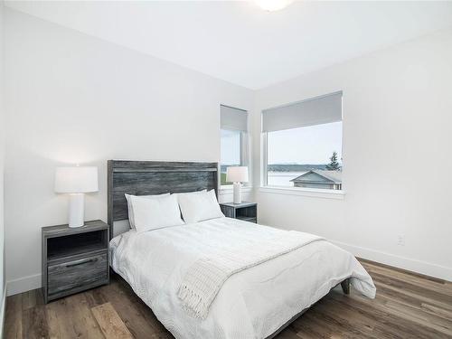 1349 Galerno Rd, Campbell River, BC - Indoor Photo Showing Bedroom