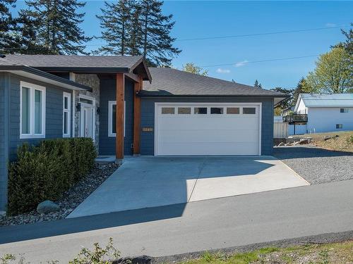 1349 Galerno Rd, Campbell River, BC - Outdoor
