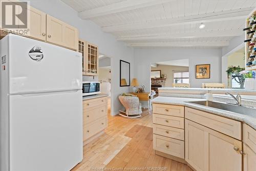 345 Island Crescent, Lakeshore, ON - Indoor Photo Showing Kitchen