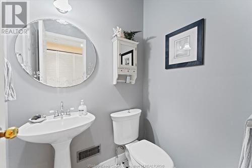 345 Island Crescent, Lakeshore, ON - Indoor Photo Showing Bathroom