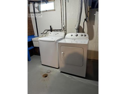 114 Summit Crescent, Mackenzie, BC - Indoor Photo Showing Laundry Room