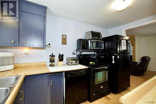 230 Nipissing Ave, Temiskaming Shores, ON - Indoor Photo Showing Kitchen