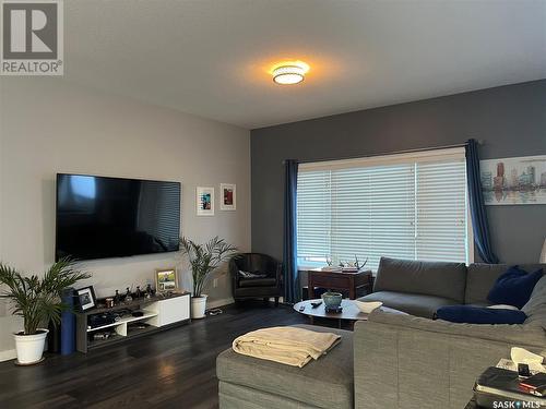 177 5Th Avenue, Esterhazy, SK - Indoor Photo Showing Living Room