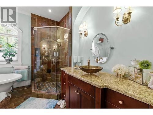 5610 Oyama Lake Road, Lake Country, BC - Indoor Photo Showing Bathroom
