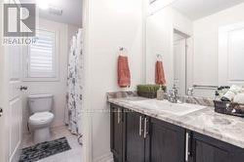 165 East Shore Drive, Clarington, ON - Indoor Photo Showing Bathroom