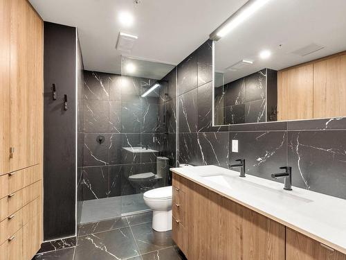 Salle de bains attenante Ã  la CCP - 1102-1320 Rue Olier, Montréal (Le Sud-Ouest), QC - Indoor Photo Showing Bathroom
