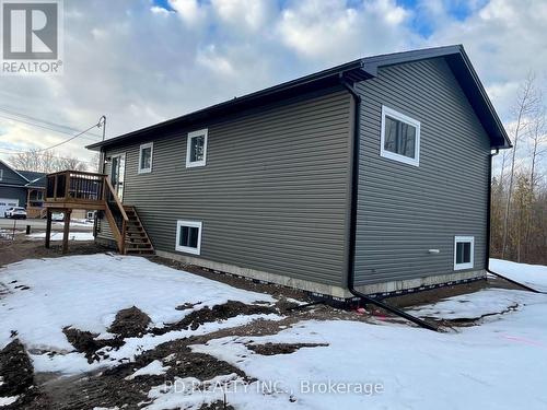 644 Skyline Road, Smith-Ennismore-Lakefield, ON - Outdoor With Exterior