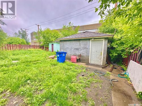 128 S Avenue S, Saskatoon, SK - Outdoor