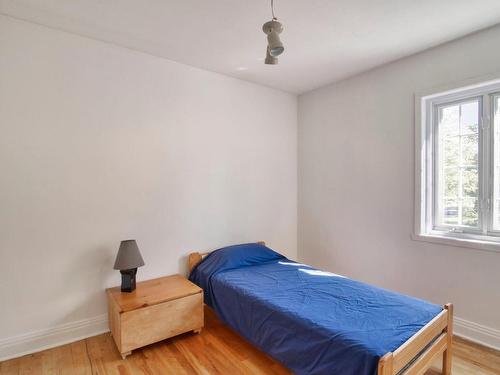 Bedroom - 683 Rue Logan, Saint-Lambert, QC - Indoor Photo Showing Bedroom
