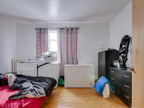 Chambre Ã Â coucher - 277  - 285 Rue St-Aimé, Louiseville, QC - Indoor Photo Showing Bedroom