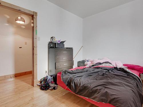 Chambre Ã Â coucher - 277  - 285 Rue St-Aimé, Louiseville, QC - Indoor Photo Showing Bedroom