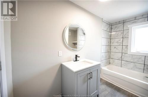 123 Churchill St, Moncton, NB - Indoor Photo Showing Bathroom