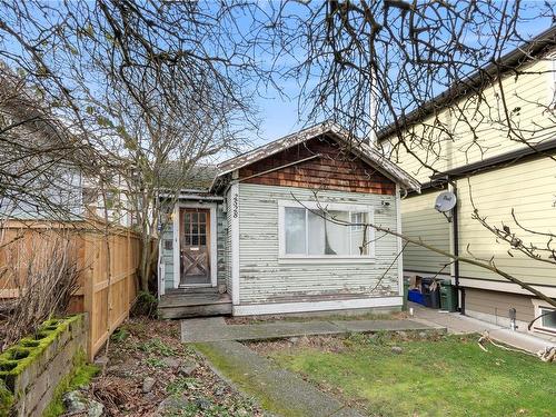 2528 Fifth St, Victoria, BC - Outdoor