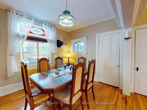 24 Pine St, Belleville, ON - Indoor Photo Showing Dining Room