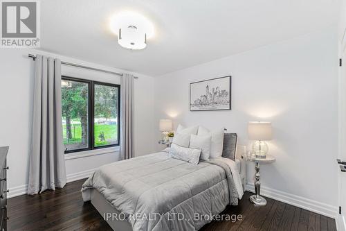 19 Patrick Drive, Erin, ON - Indoor Photo Showing Bedroom