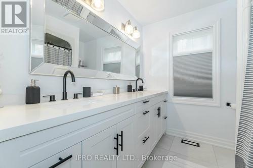 19 Patrick Drive, Erin, ON - Indoor Photo Showing Bathroom