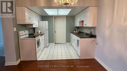 #607 -172 Eighth St, Collingwood, ON - Indoor Photo Showing Kitchen