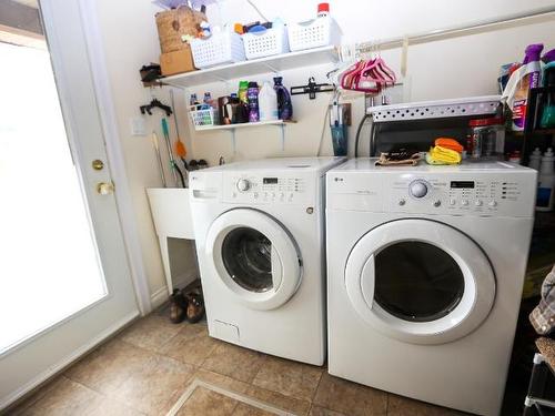 1612 Flume Road, Barriere, BC - Indoor Photo Showing Laundry Room