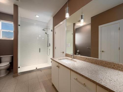 2636 Bentall Drive, Kamloops, BC - Indoor Photo Showing Bathroom