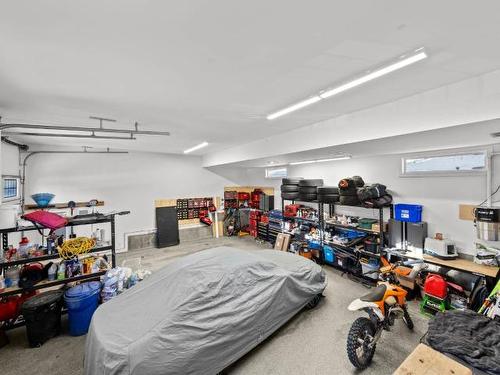 6560 Fawnhill Road, Kamloops, BC - Indoor Photo Showing Garage