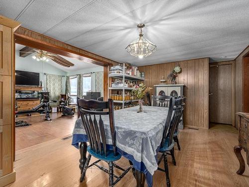 5976 Vla Rd, Chase, BC - Indoor