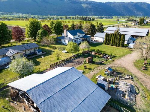 5976 Vla Rd, Chase, BC - Outdoor