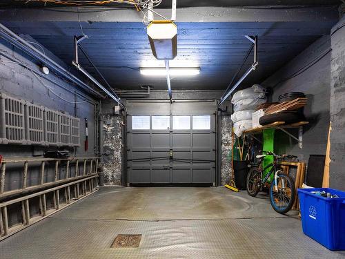 Garage - 3018 Ch. De Breslay, Montréal (Ville-Marie), QC - Indoor Photo Showing Garage