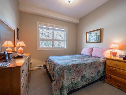 408-3010 35 Street, Vernon, BC - Indoor Photo Showing Bedroom