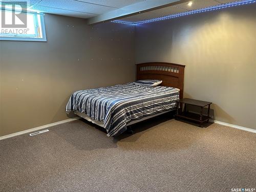 5172 Kings Avenue, Gull Lake, SK - Indoor Photo Showing Bedroom