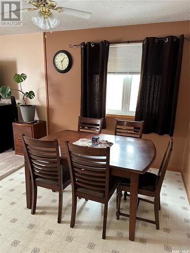 5172 Kings Avenue, Gull Lake, SK - Indoor Photo Showing Dining Room